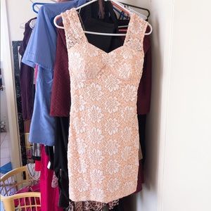 Lace body con dress in peach